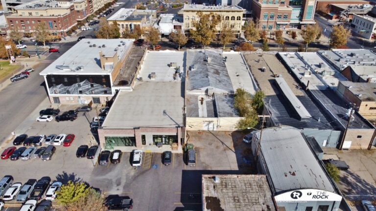 SOLD: BANKRUPTCY SALE: Center Street Retail/Office image 1